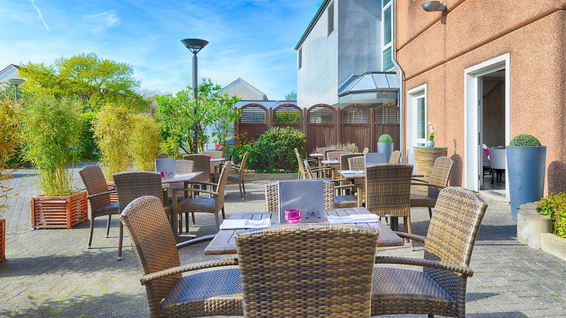 Leonardo Hotel Koeln Cologne